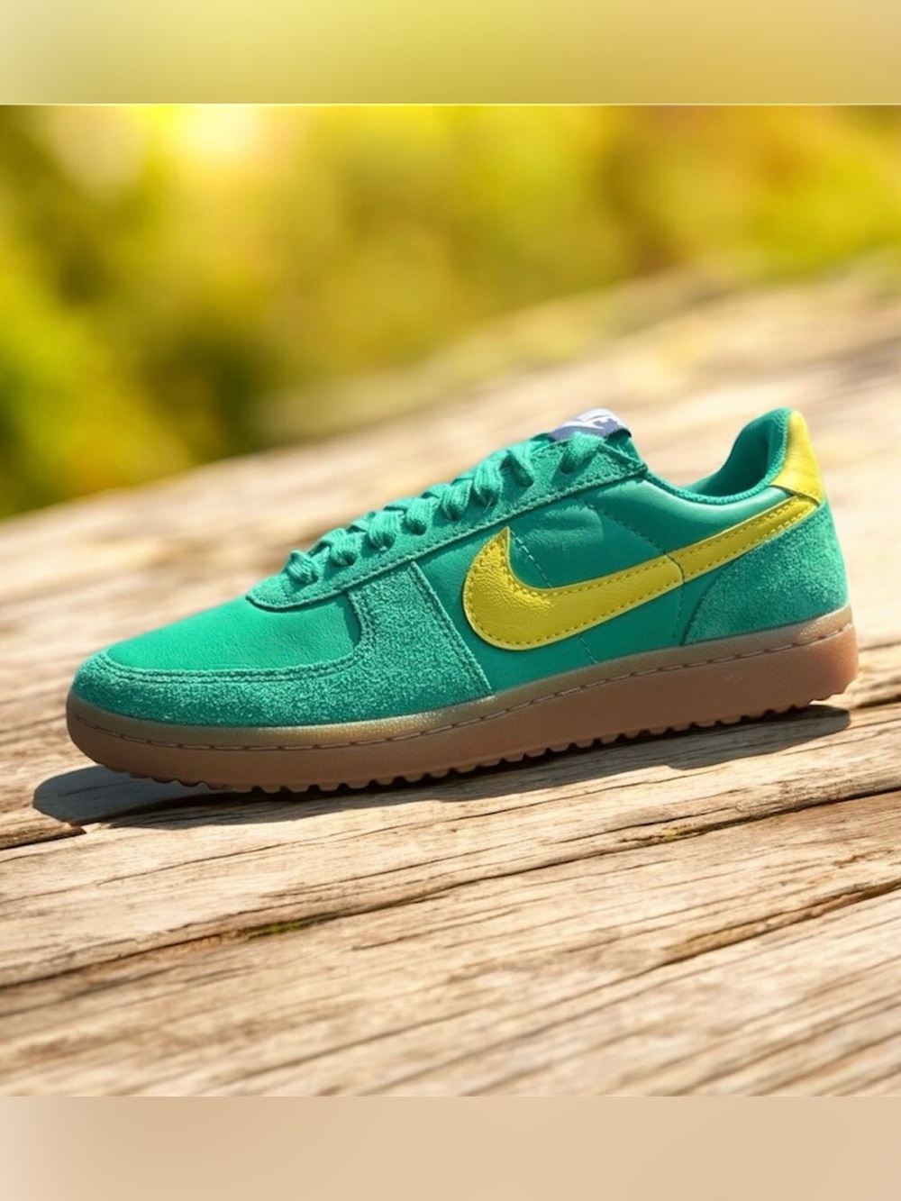 Nike Women’s Field General Retro Shoes - Picture 3 of 16